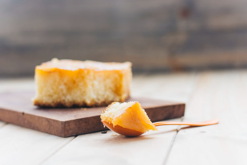 Bolo de Milho com Queijo Ralado